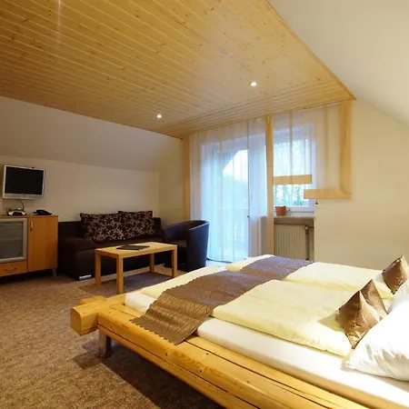 Penzion Waldfrieden 3*